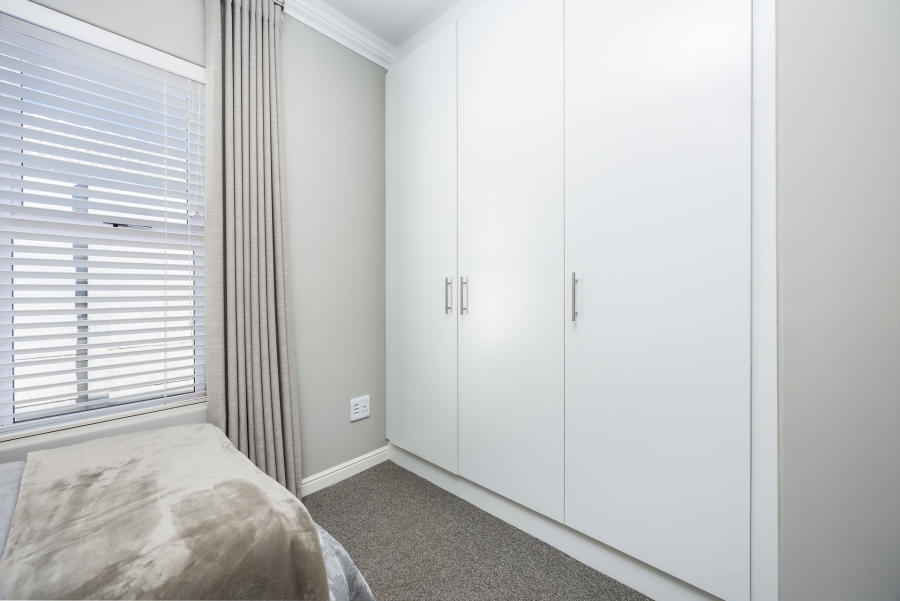 To Let 3 Bedroom Property for Rent in Pinehurst Western Cape